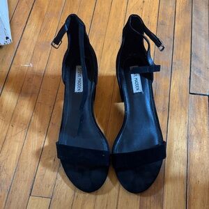 Steve Madden Black Suede Irene Sandals, Sz 10